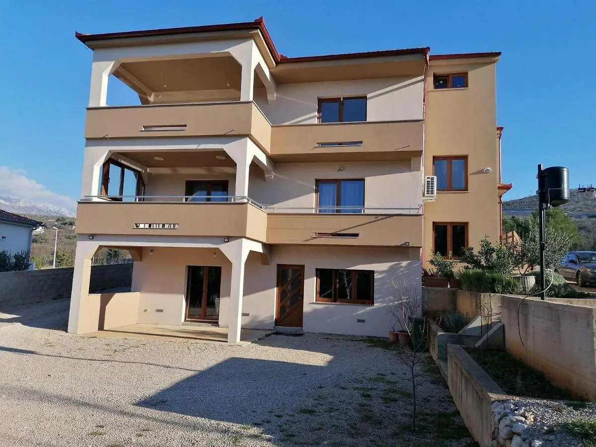 Apartmán Ferienwohnung-Roncevic-Nur-50-M-Vom-Meer Maslenica