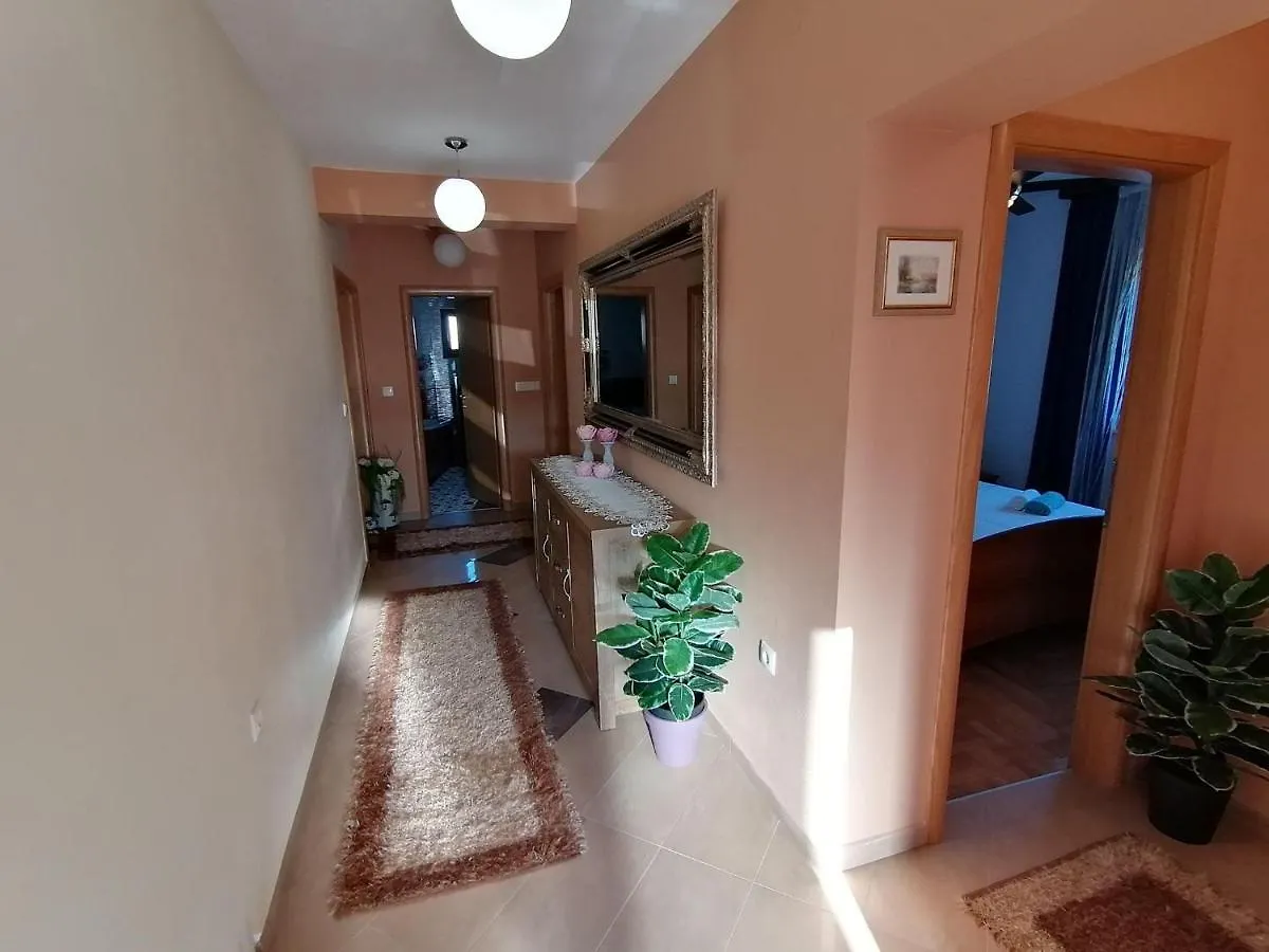 Apartment Ferienwohnung-Roncevic-Nur-50-M-Vom-Meer Maslenica Croatia